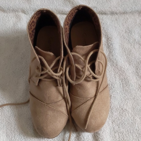 Wedges - Picture 2 of 5